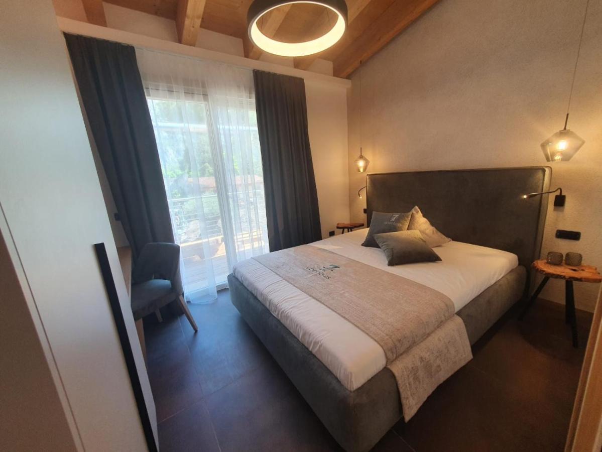 Sibenbras Natural Aparthotel Limone sul Garda Esterno foto