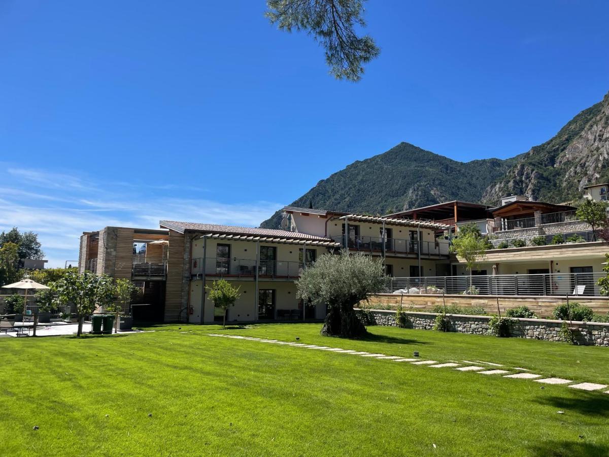 Sibenbras Natural Aparthotel Limone sul Garda Esterno foto
