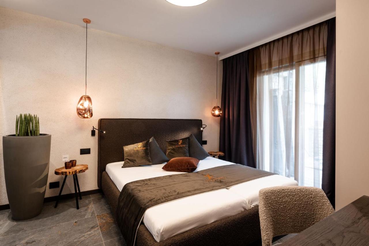 Sibenbras Natural Aparthotel Limone sul Garda Esterno foto